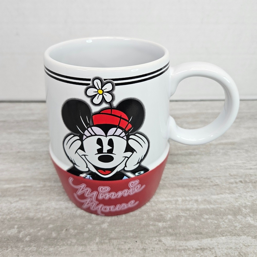 Disney Store Minnie Mouse Mug Red Polka Dot Bow Flower Coffee Cup